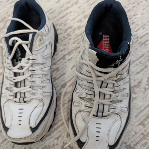 White, Black, Navy Skechers Men's Size 9.5 SN50127 EWW color WNV w Arch Support - Picture 17 of 17